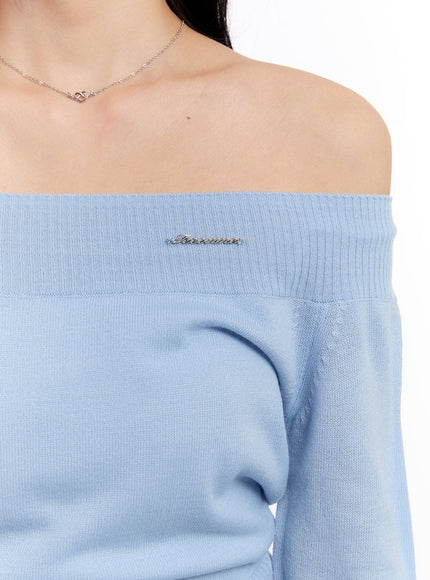 elegant-off-shoulder-crop-sweater-cm527