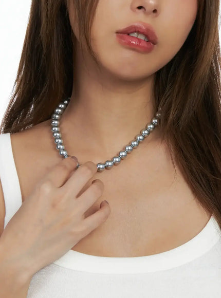 Unique Faux-Pearl Necklace IN510