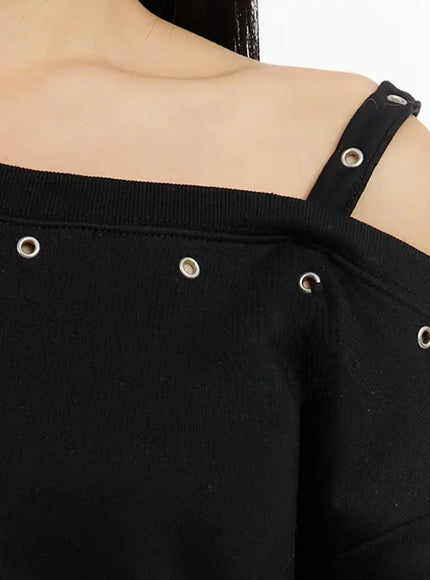 one-shoulder-eyelet-sweatshirt-id525