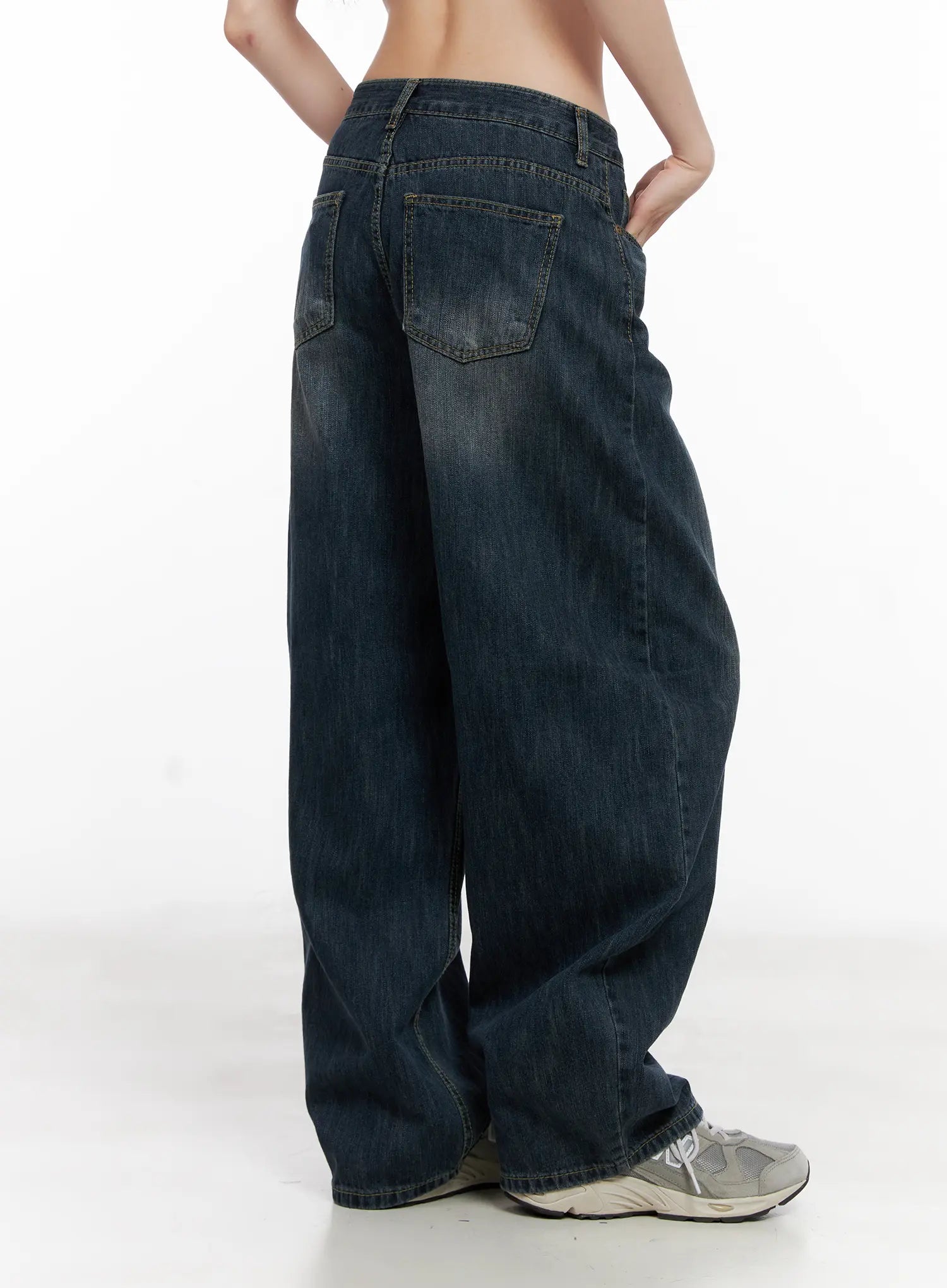 seoy-washed-denim-jeans-cg525