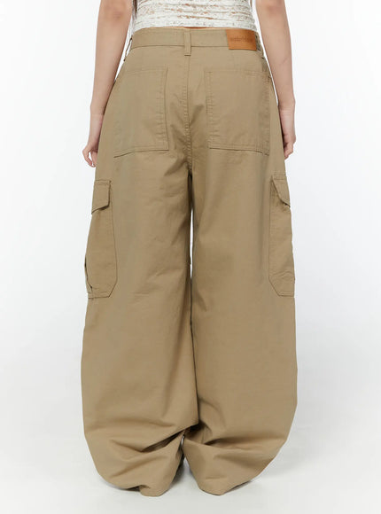 pintuck-cargo-wide-pants-cy519