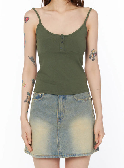 casual-buttoned-sleeveless-top-cy527