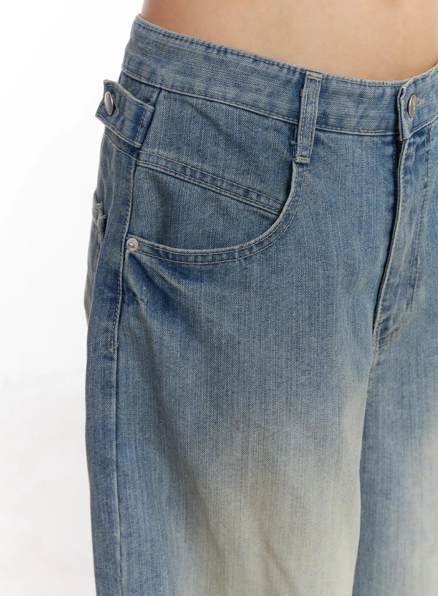 ricci-washed-low-rise-baggy-jeans-cm520