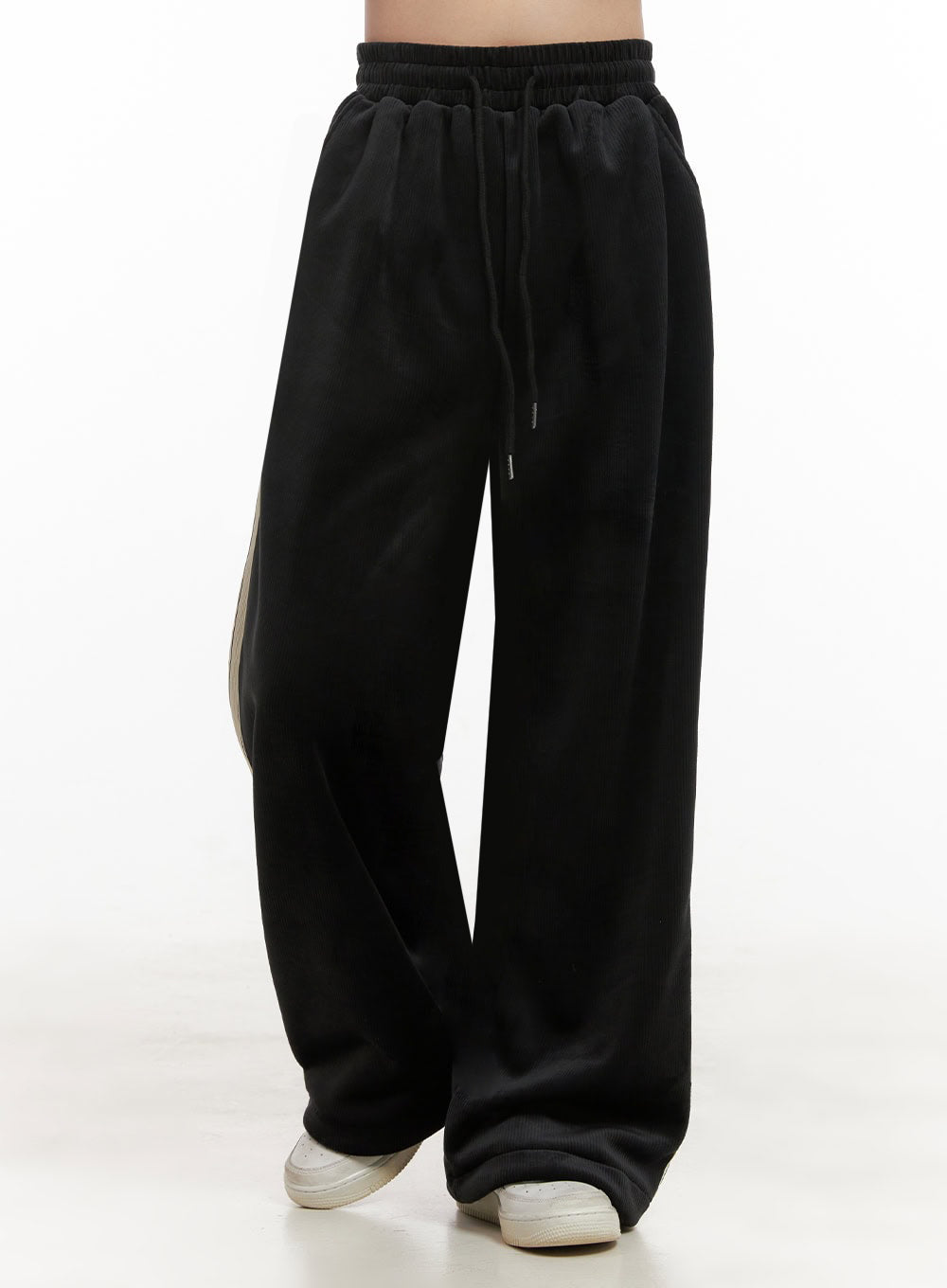 Warm Winter Trackpants IJ510