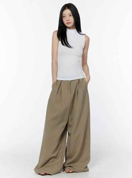 classic-wide-fit-pleated-pants-iu503