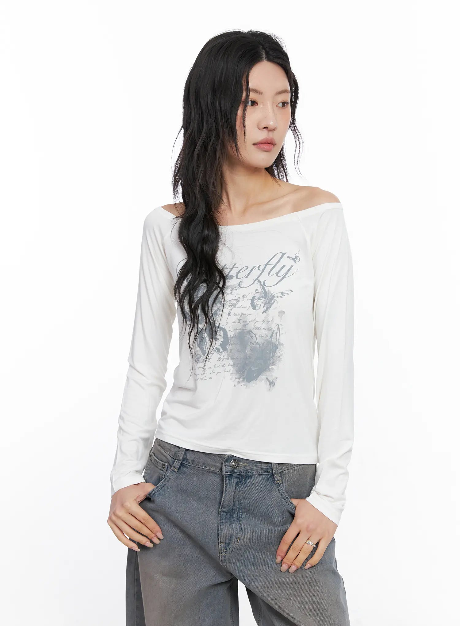 graphic-off-shoulder-long-sleeve-tee-cc1809