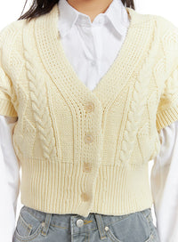 cable-knit-buttoned-vest-cf427