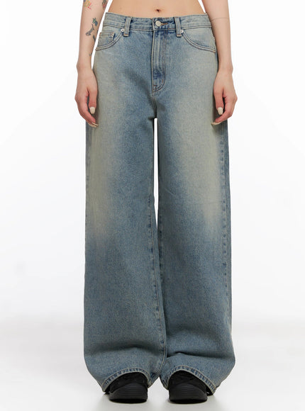 elani-light-washed-wide-leg-jeans-is508