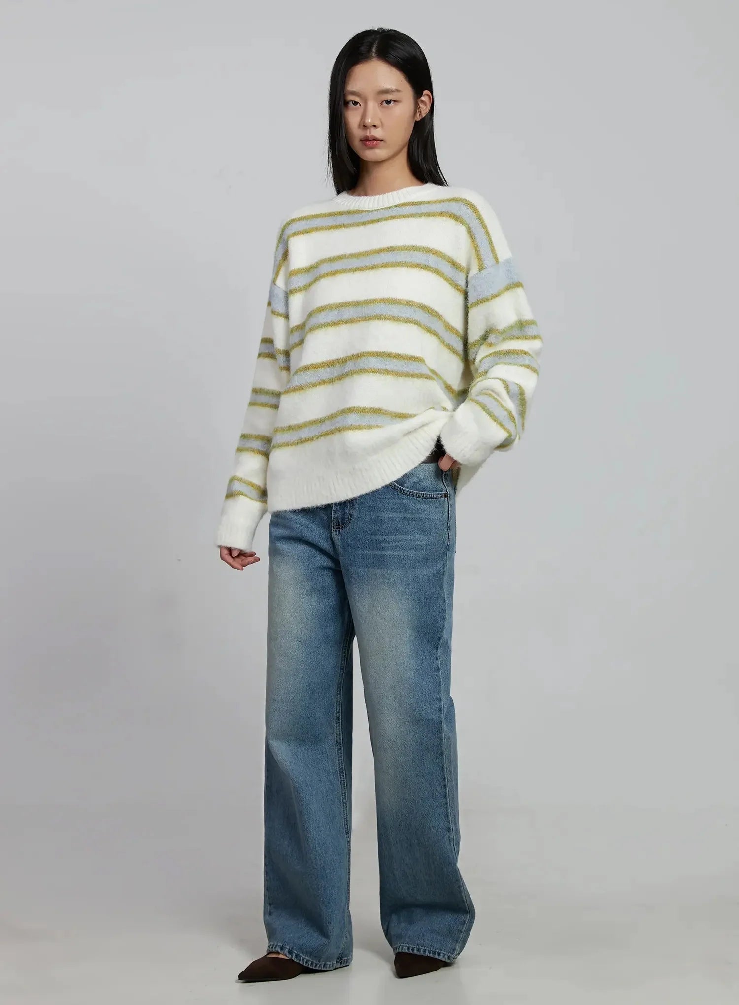 cozy-stripe-pattern-sweater-im520