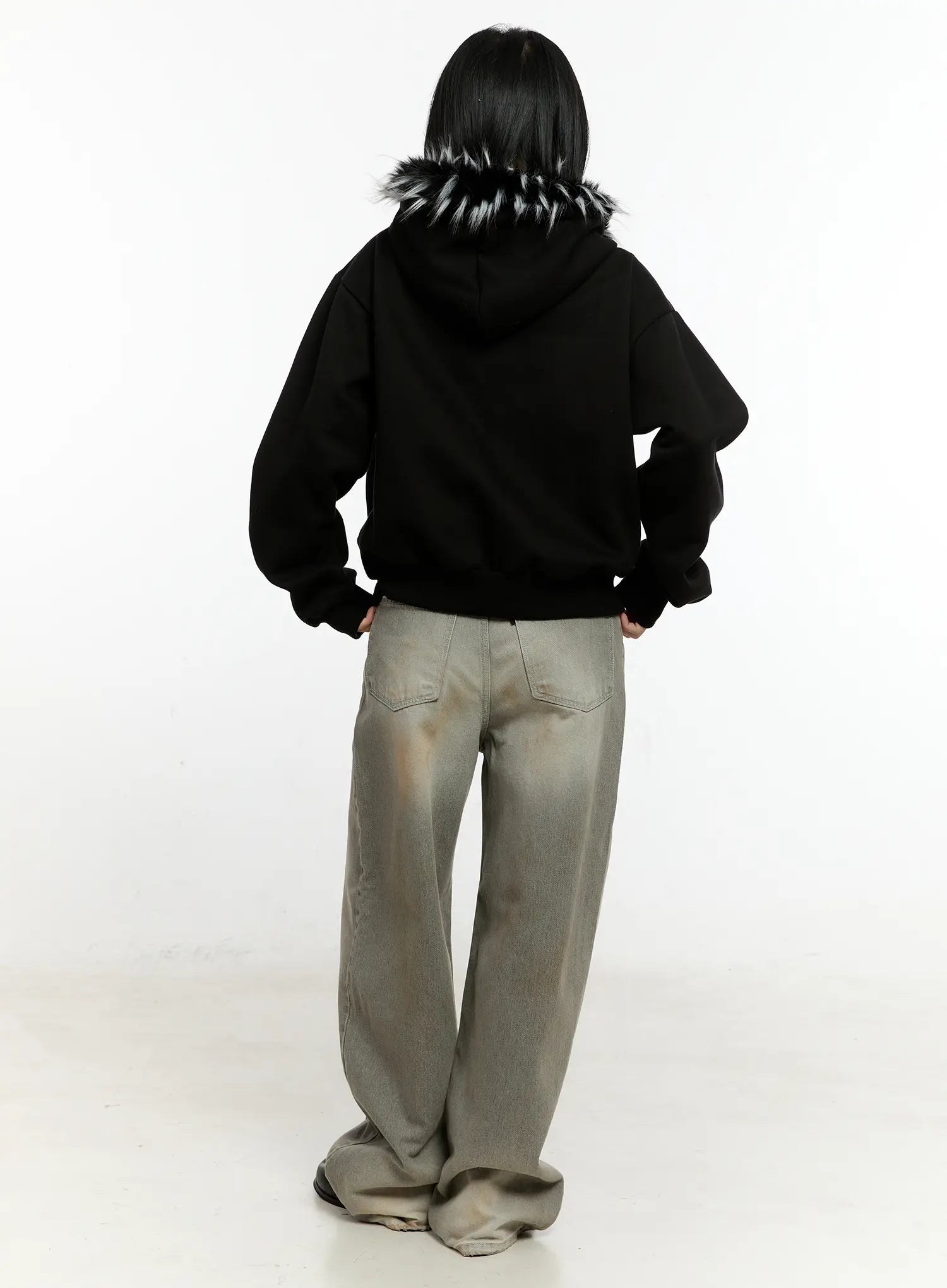 faux-fur-zip-up-hoodie-cn506