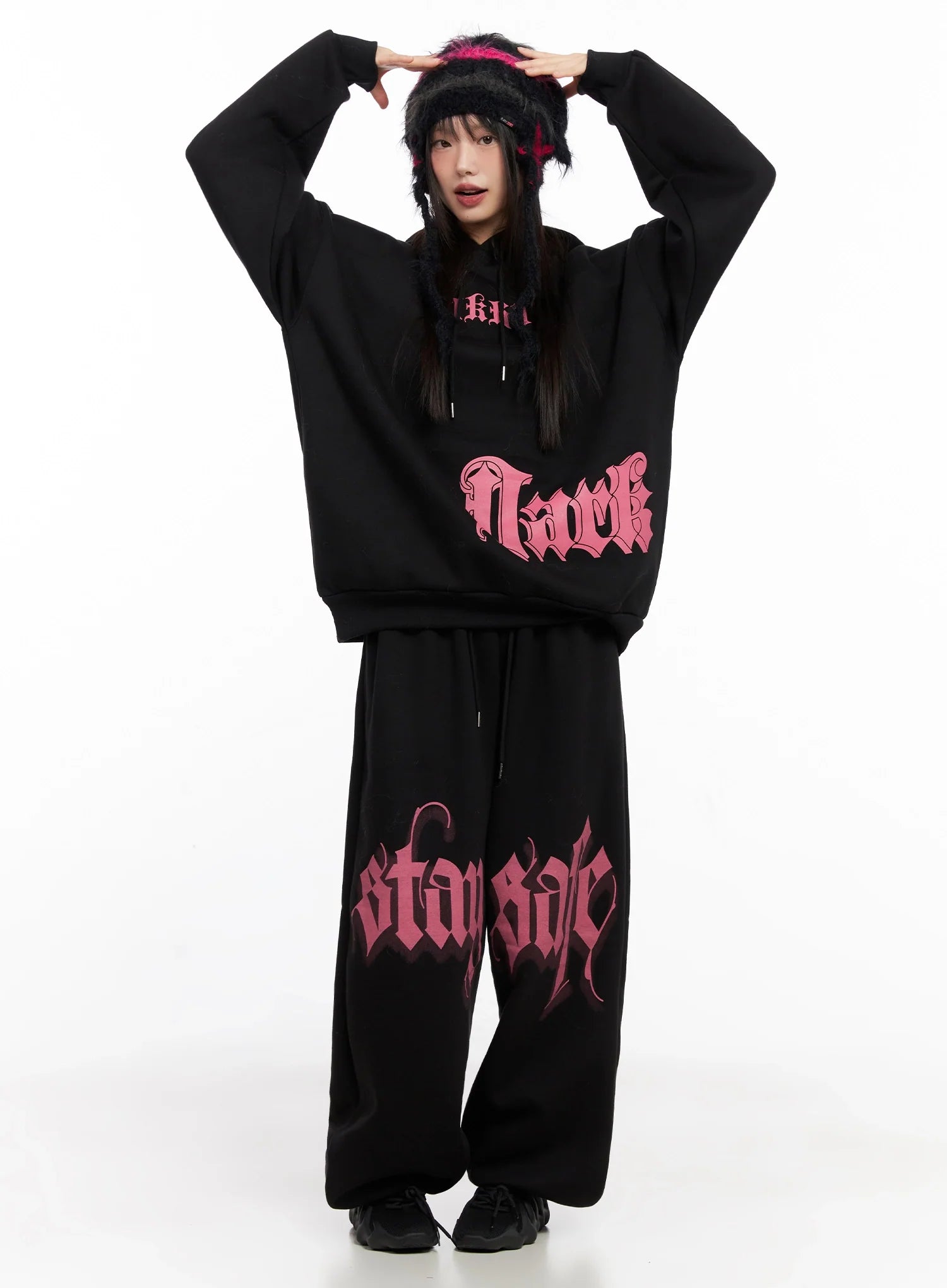 star-knit-beanie-in503