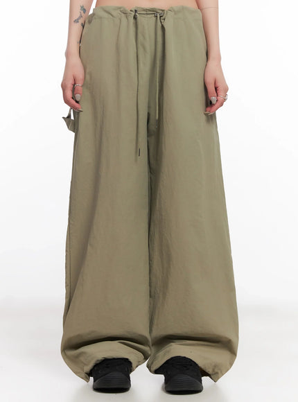 nylon-cargo-relaxed-fit-pants-ic503