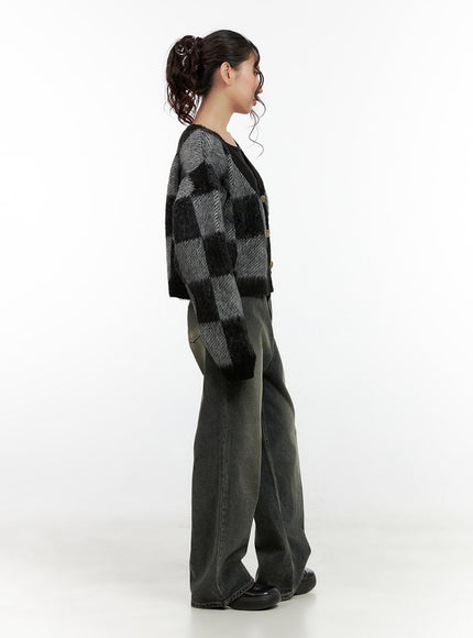 checkered-v-neck-sweater-cardigan-cn401