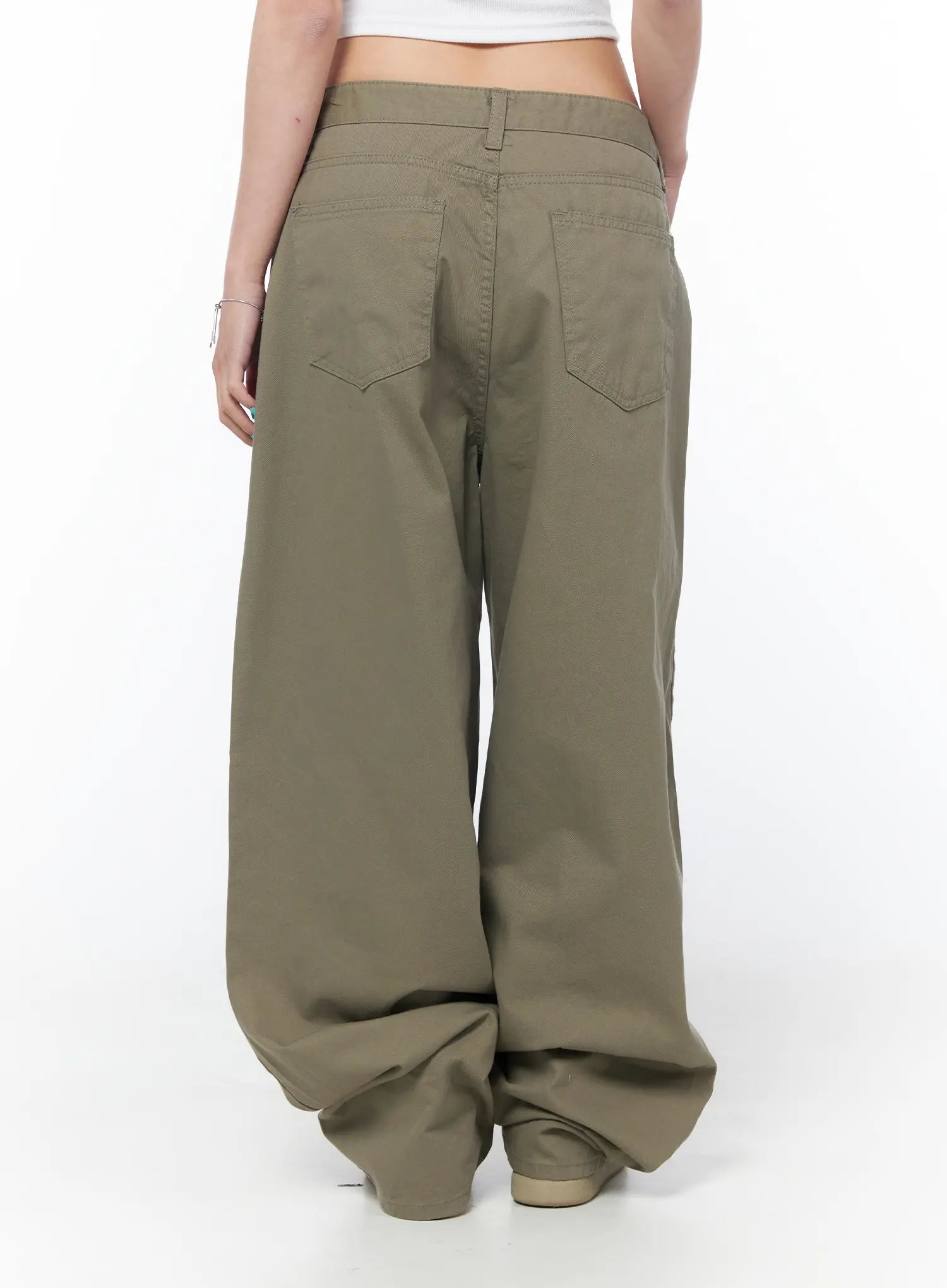 relaxed-fit-wide-leg-pants-cy529