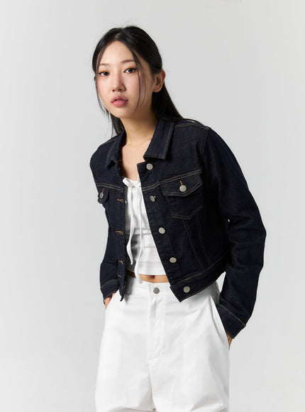 buttoned-pocket-denim-jacket-cs302