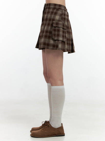 checkered-pleated-mini-skirt-on404