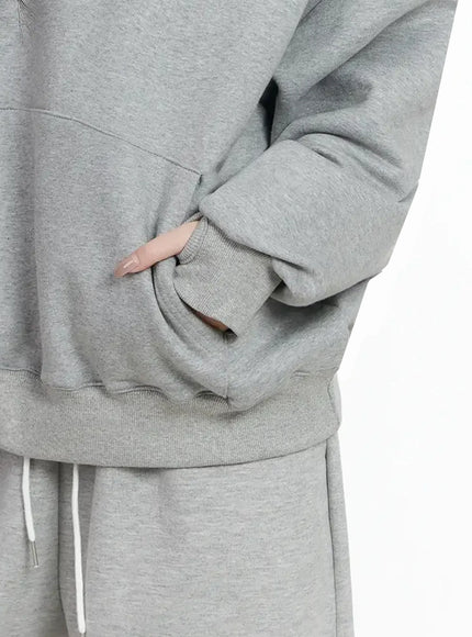 essential-warmer-hoddie-ij528