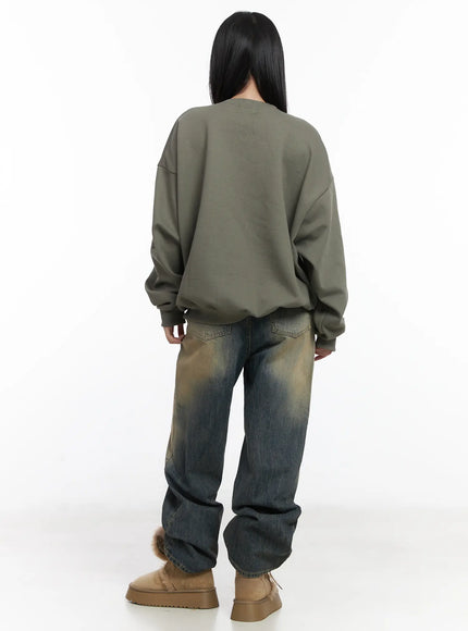 comfy-graphic-oversized-sweatshirt-cd530