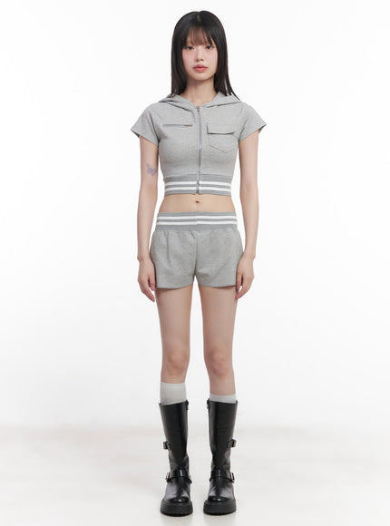 low-waist-striped-shorts-cu506