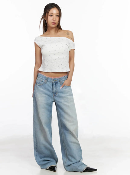 asymmetric-floral-off-shoulder-crop-top-iy514