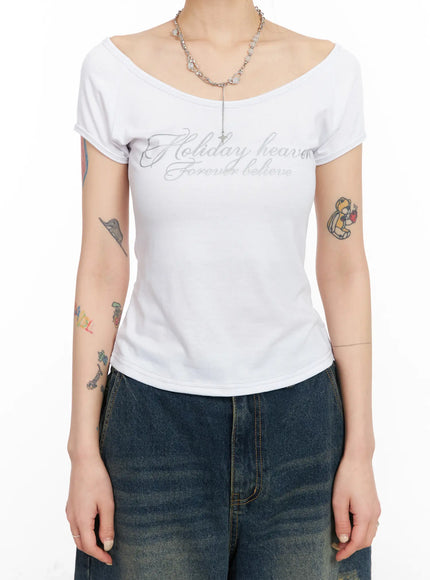 Deep U-Neck Graphic Tee CM516