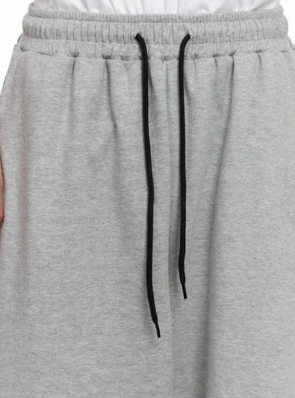 mens-stitch-cargo-sweatpants-io516