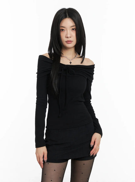 Elegant Off-Shoulder Long Sleeve Top CD508