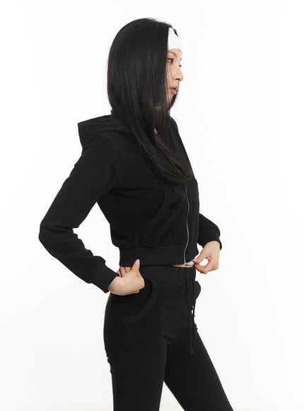 hot-velvet-hooded-crop-jacket-ca503