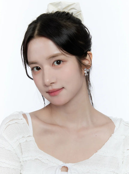 heart-faux-pearl-clover-drop-earrings-cg514