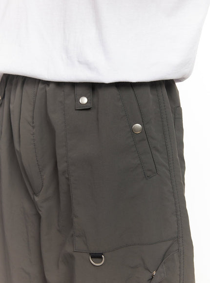 mens-nylon-pocketed-wide-fit-shorts-ia510