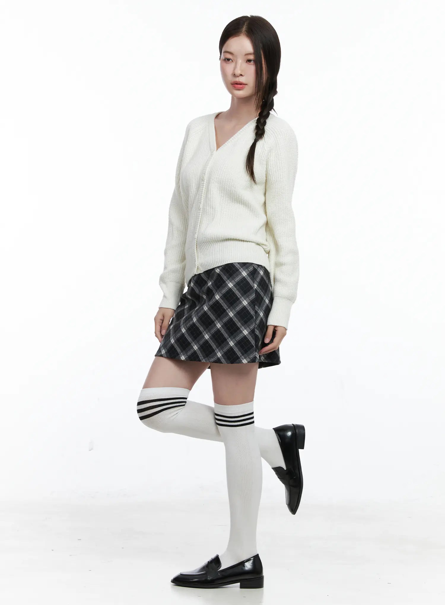 v-neck-button-knit-cardigan-co506