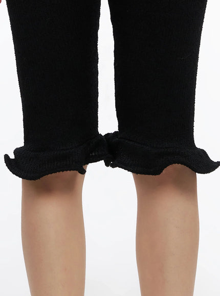 frill-capri-pants-in503