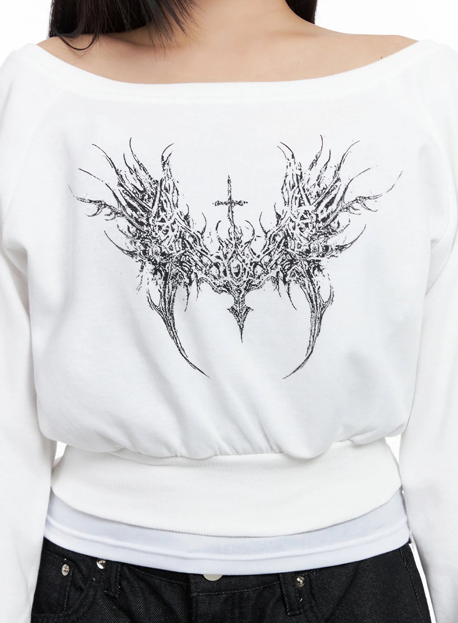 off-shoulder-graphic-sweatshirt-is525
