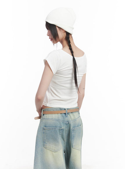 slim-fit-graphic-top-cu505