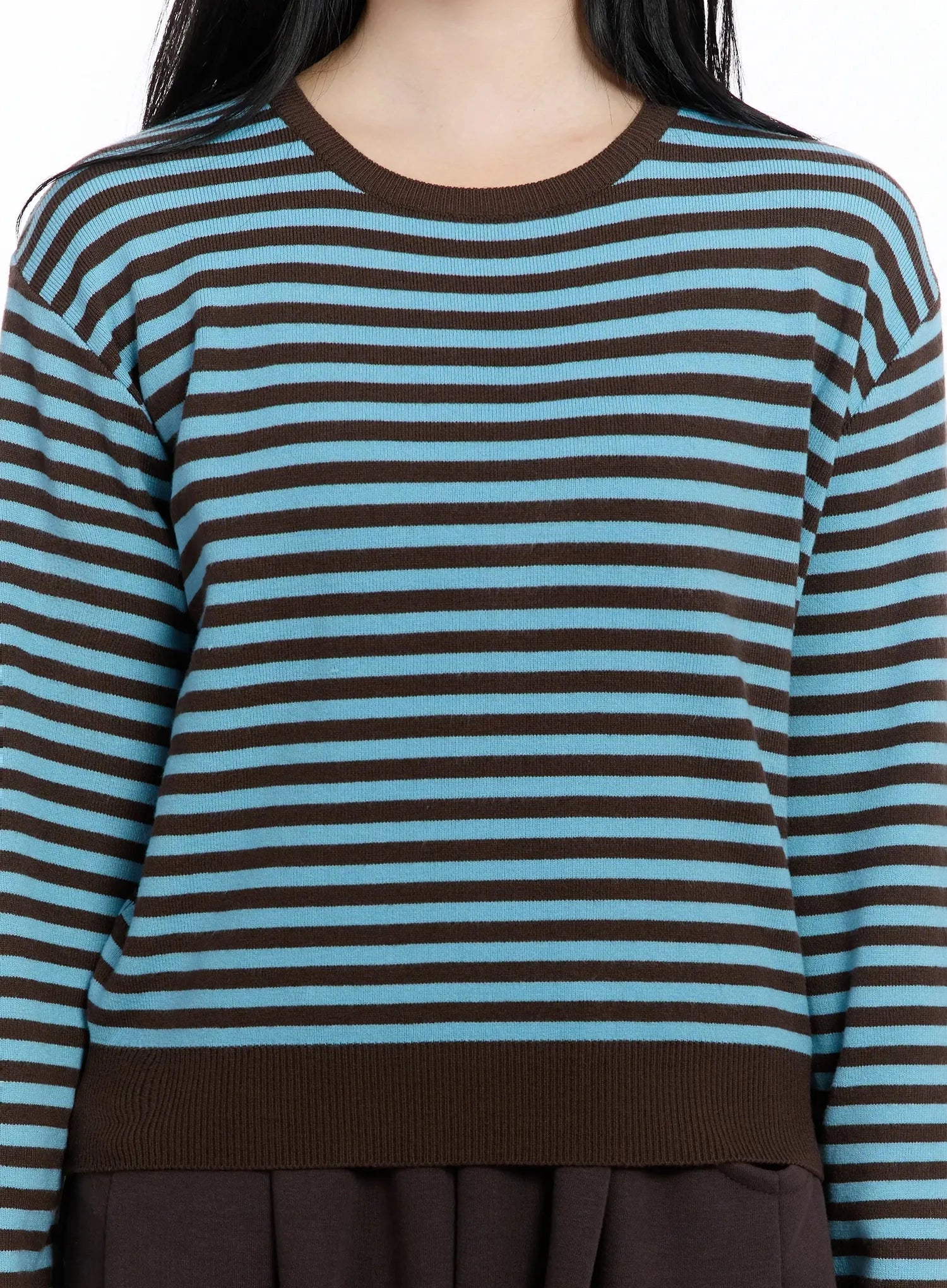 striped-round-neck-knit-top-im519