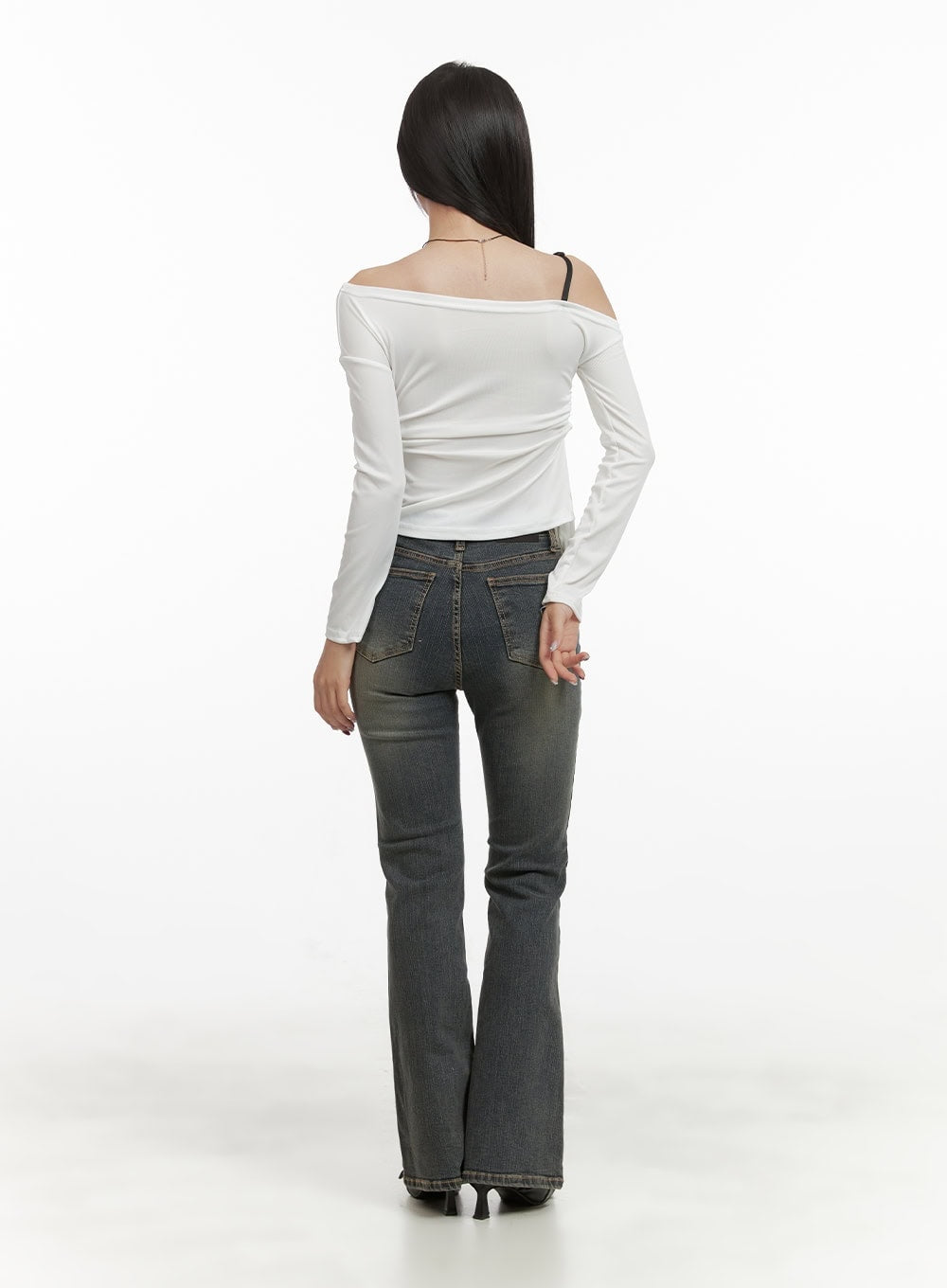 slim-bootcut-jeans-cy420