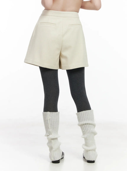 minimalist-cream-tailored-shorts-cj519