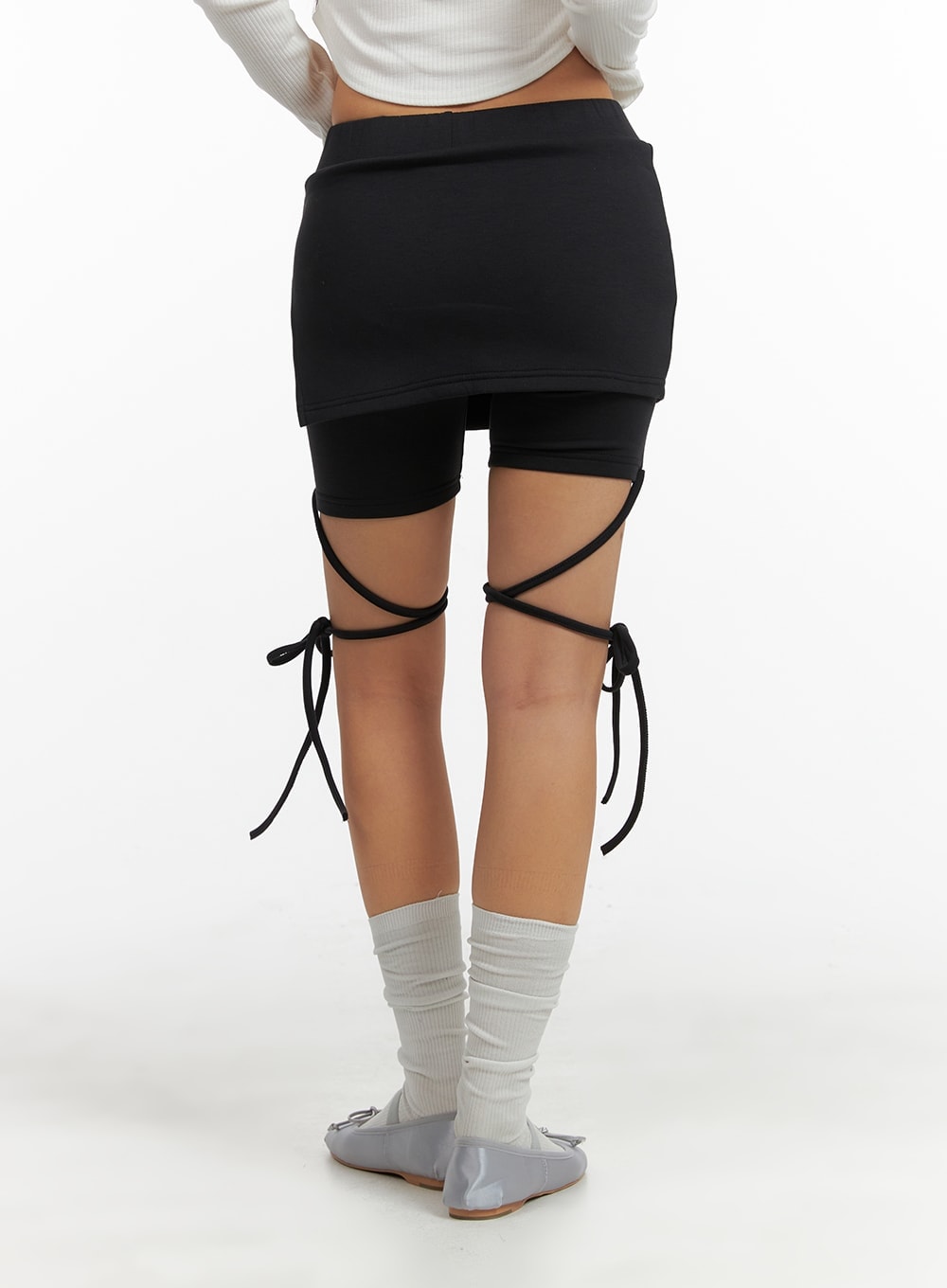 solid-knotted-wrap-mini-skort-cm412