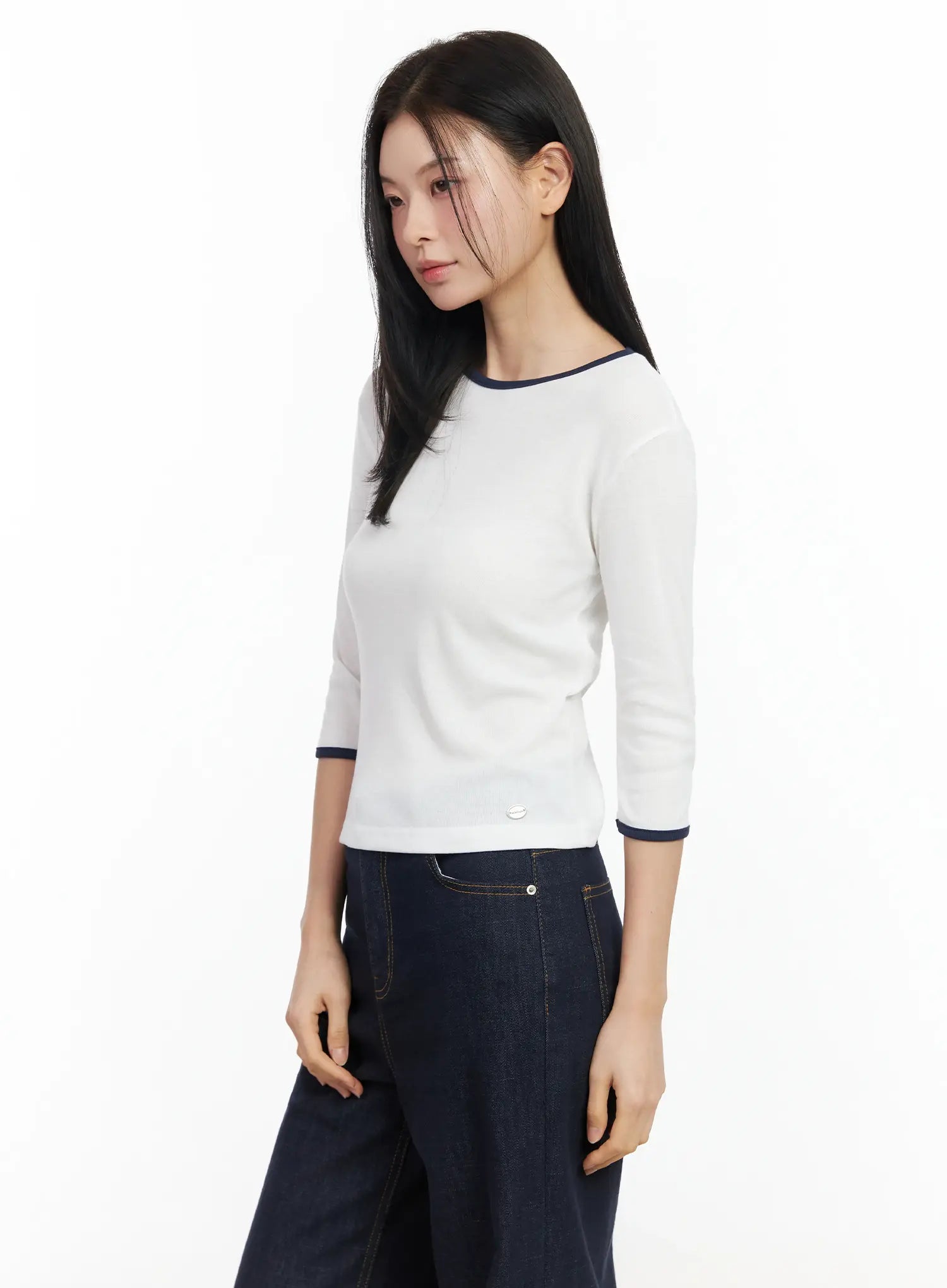 two-color-quarter-sleeve-top-im524