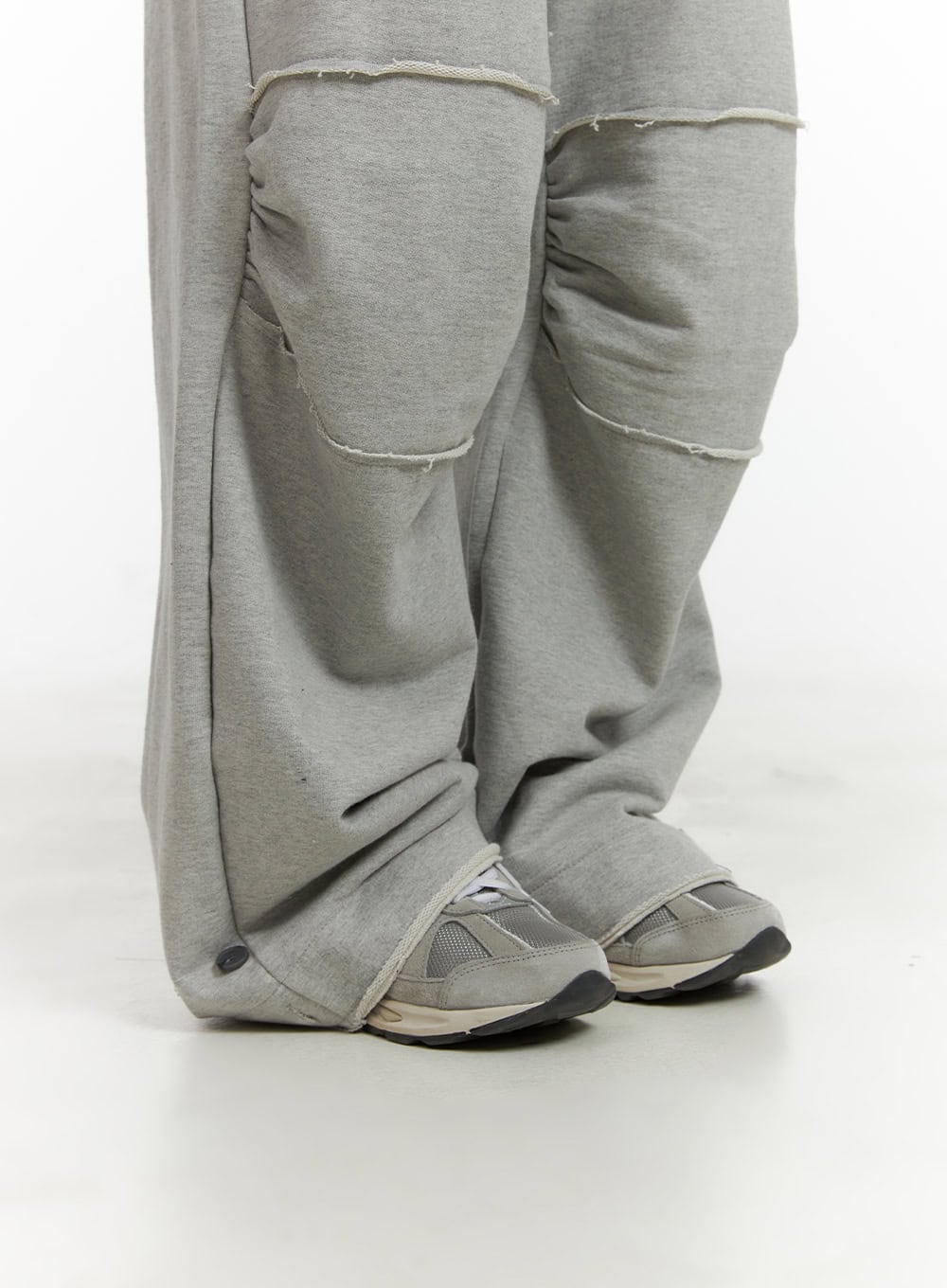 pintuck-wide-leg-sweatpants-cy416