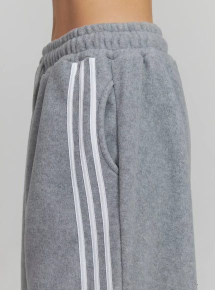 Stripe Sweatpants IJ505