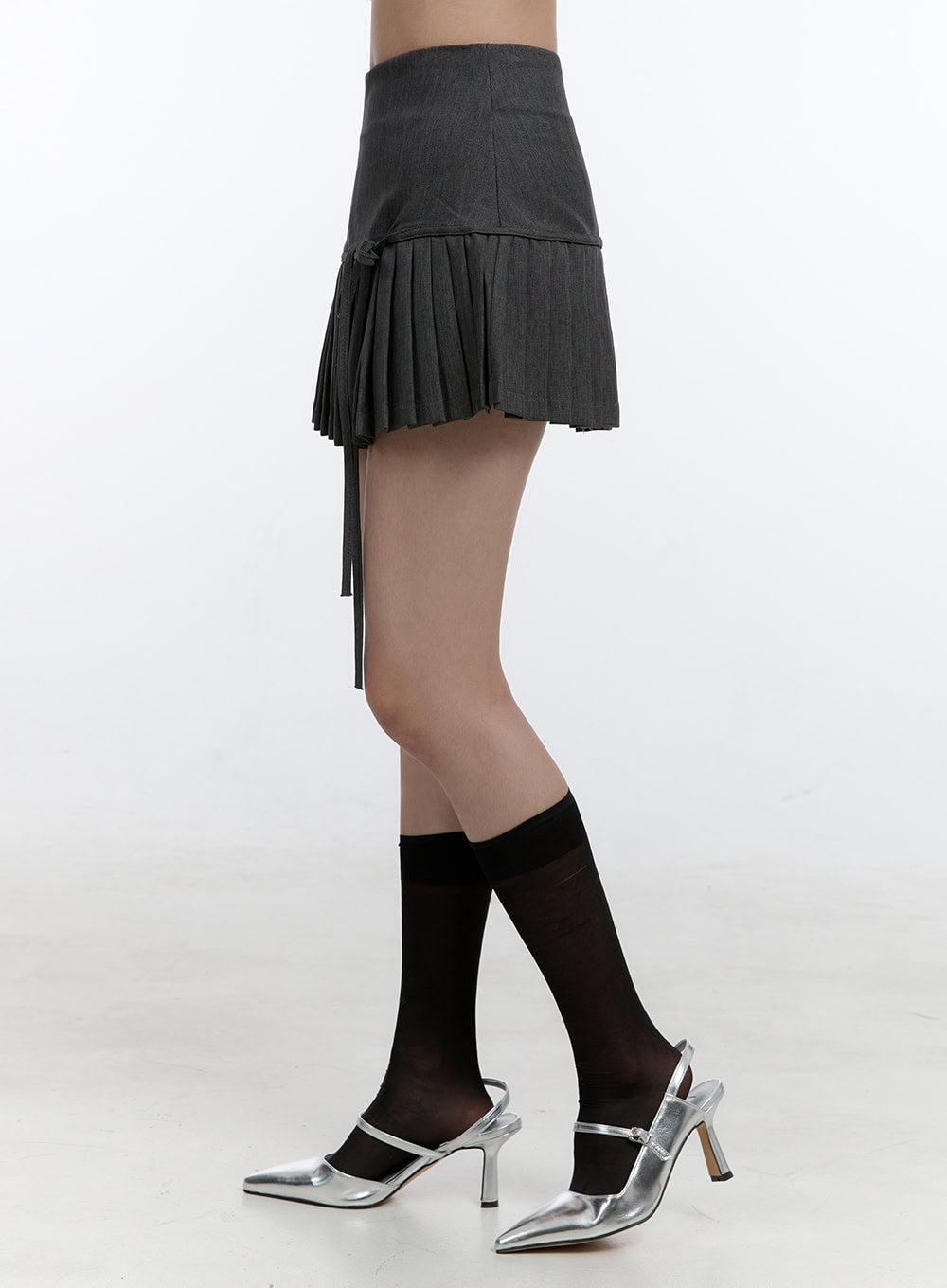 ribbon-pleated-trim-mini-skirt-oo407