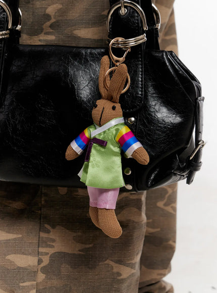 traditional-hanbok-style-bunny-keychainmen-cs523