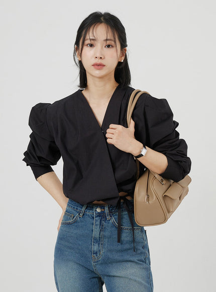 Twin Pocket Shoulder Bag OM306