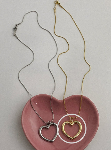 big-heart-outline-necklace-ia517 / Gold