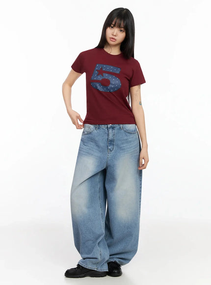 polka-dot-graphic-number-crop-tee-ia523