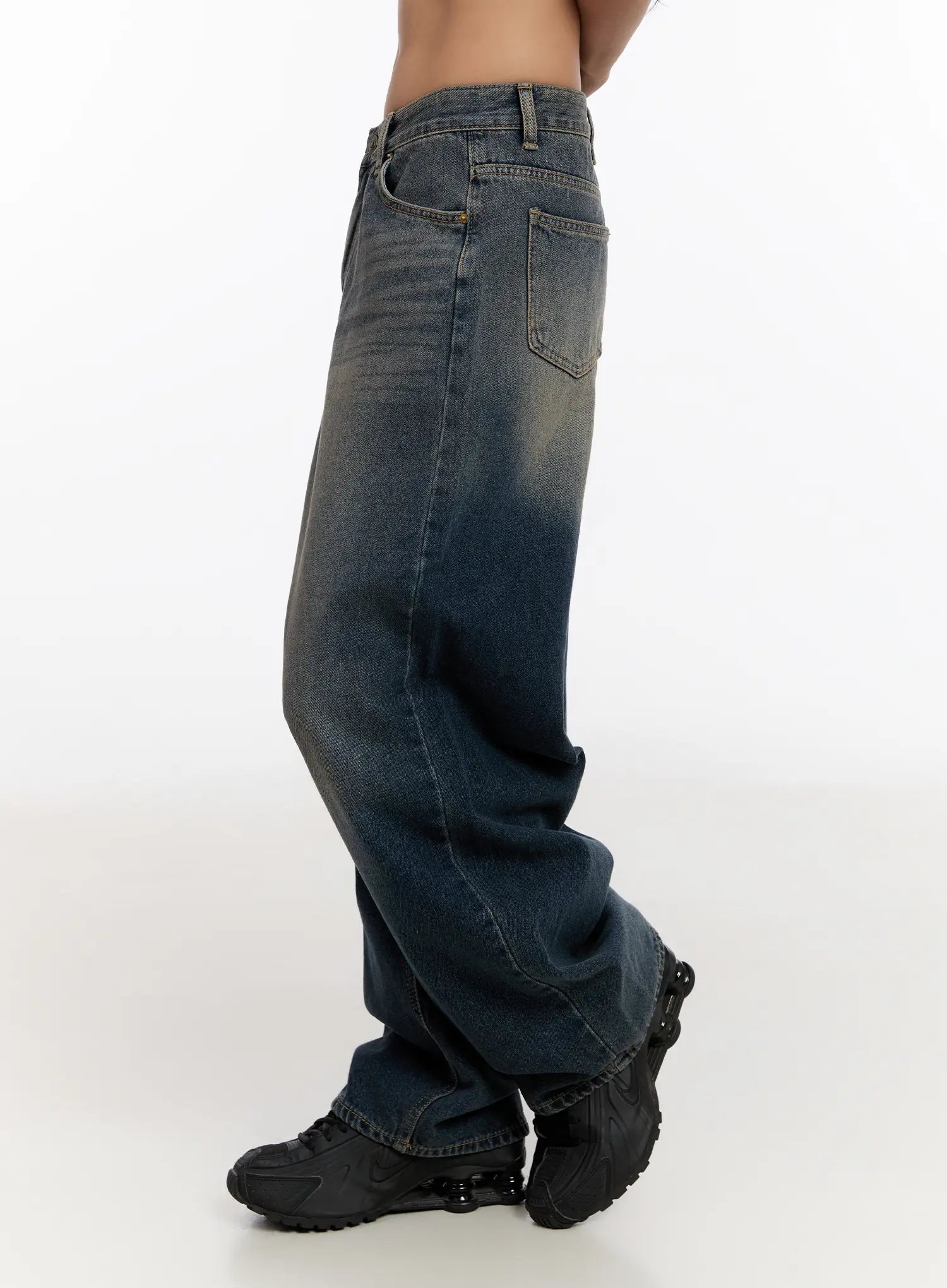 trix-vintage-wide-leg-jeans-cn527