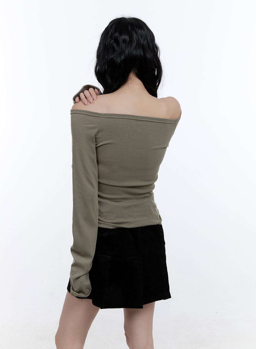 essential-off-shoulder-long-sleeve-top-cd419