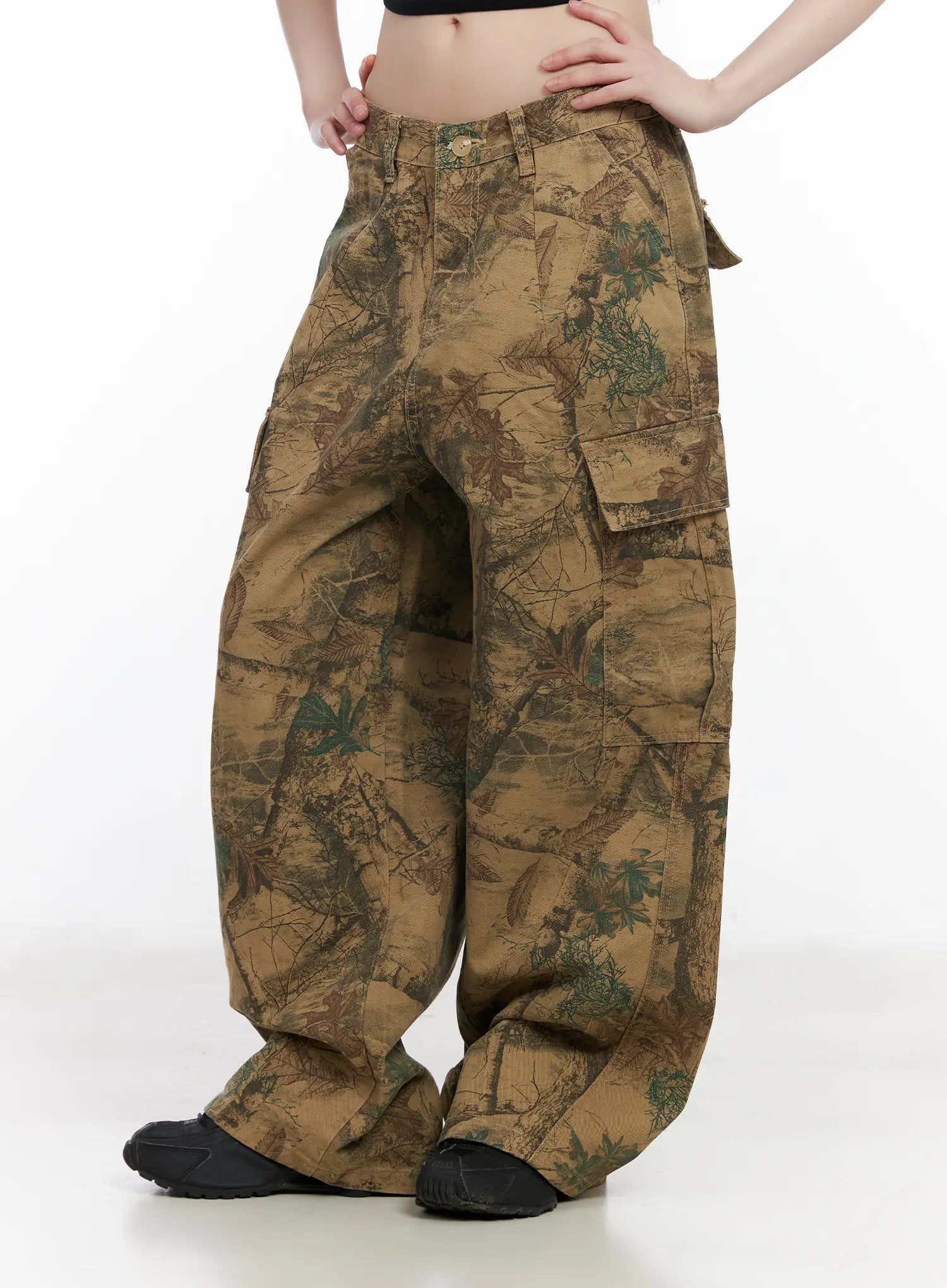 tree-printed-wide-leg-pants-cm526