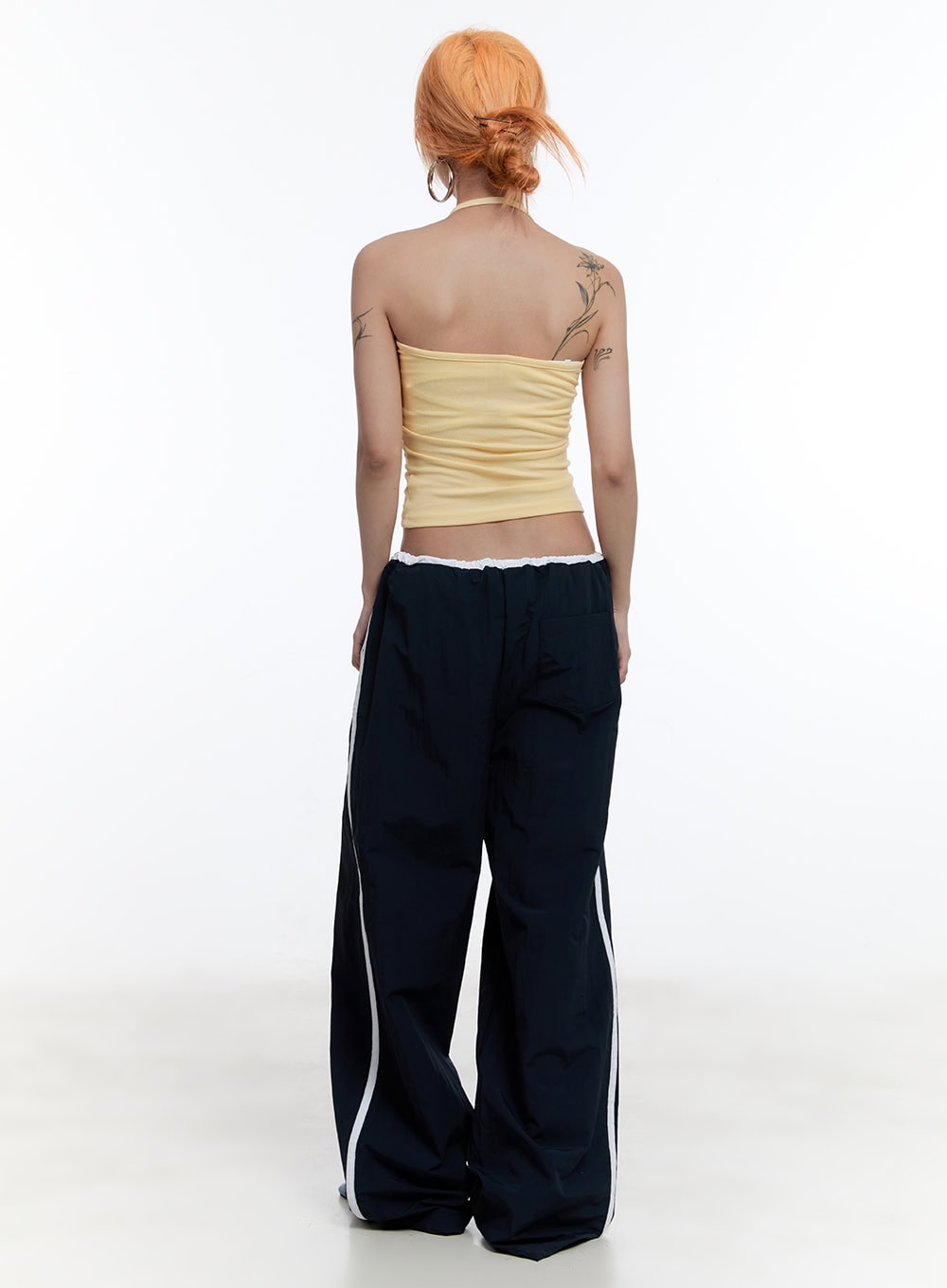 ribbon-halter-crop-top-cu502